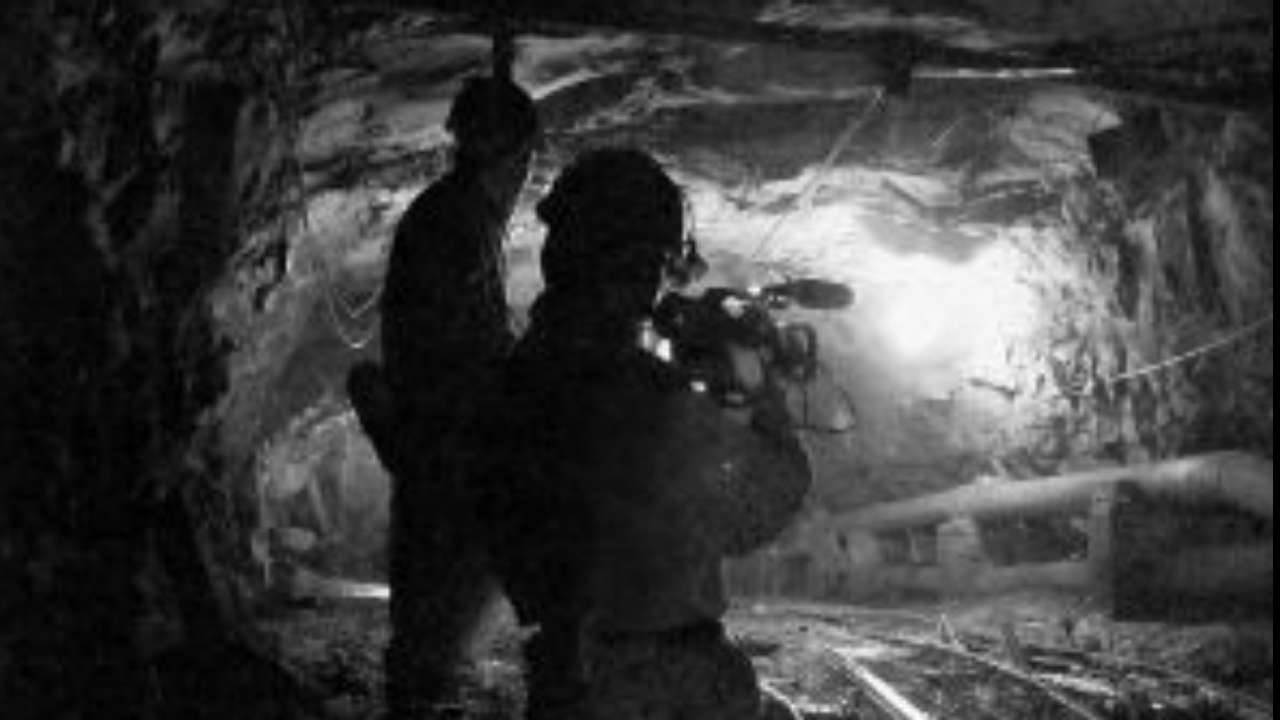 煤路 (刘元辰 - 2011)