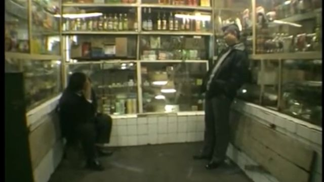 铁西区 3 艳粉街 (王兵 - 2002)